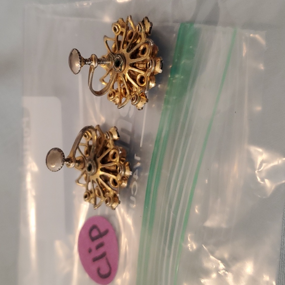 Vintage Royal Blue Screwbacks - Picture 5 of 5